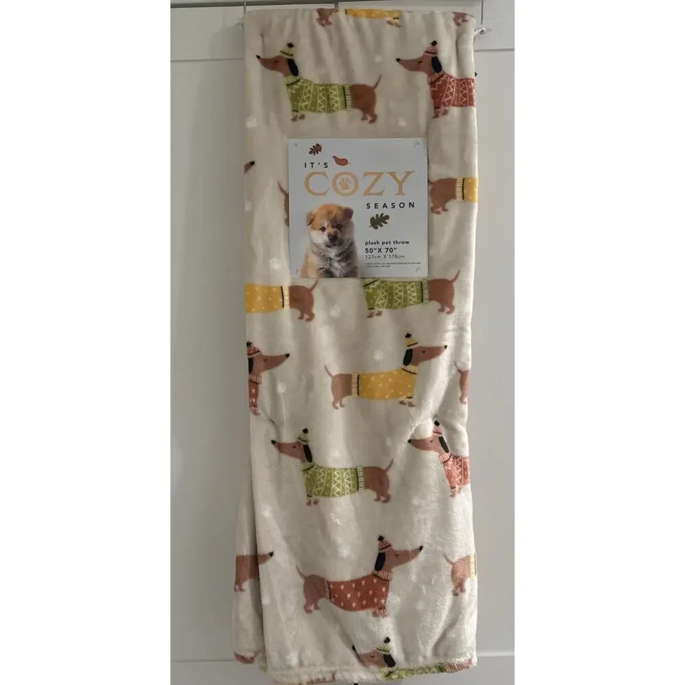 DACHSHUND DOGS In SWEATERS & HATS 50x70” Fall Weiner Dog Autumn Pet Blanket NEW
